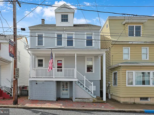 47 W Washington St, Middleport, PA 17953
