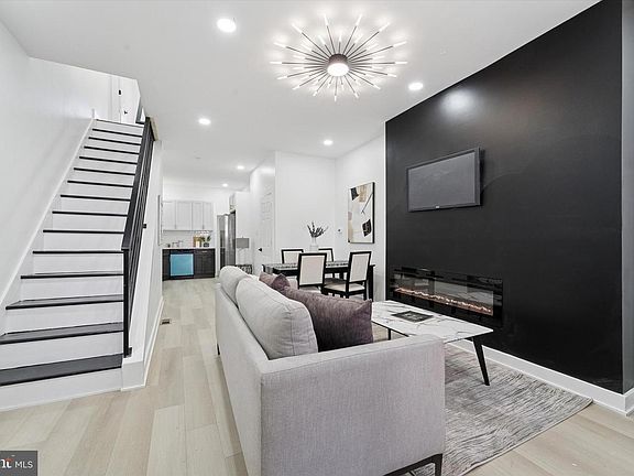 5th image of 537 N Wanamaker St