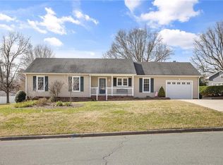 1506 McCuiston Dr, Burlington, NC 27215