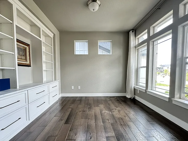 1063 Kelso Pl — Photo 14