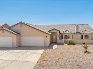 835 Warren Rd, Bullhead City, AZ 86429
