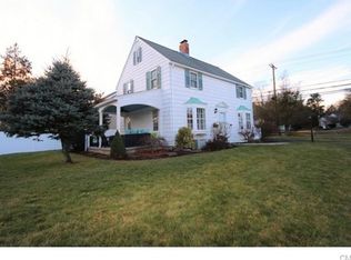 985 Riverton Ter, Stratford, CT 06614