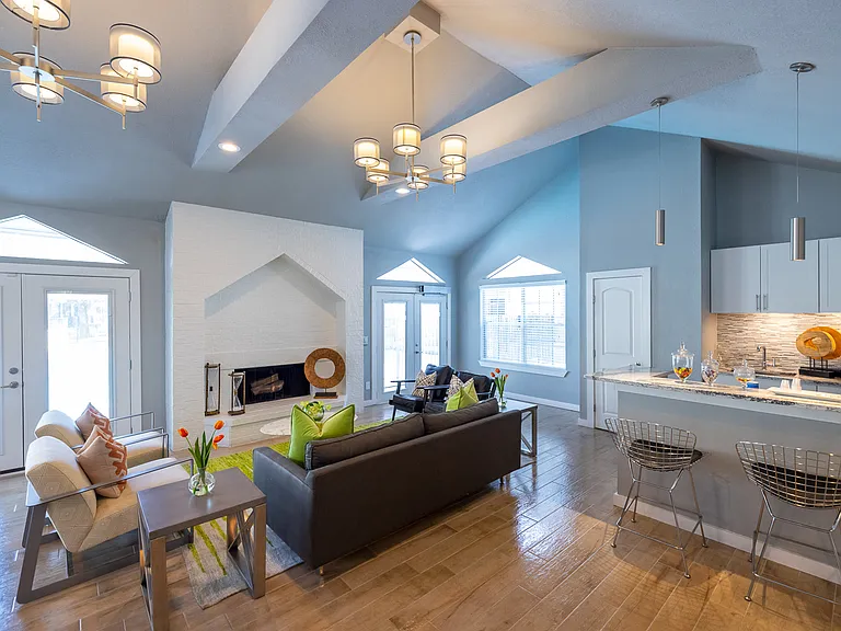 City Crest Apartments — Photo 15