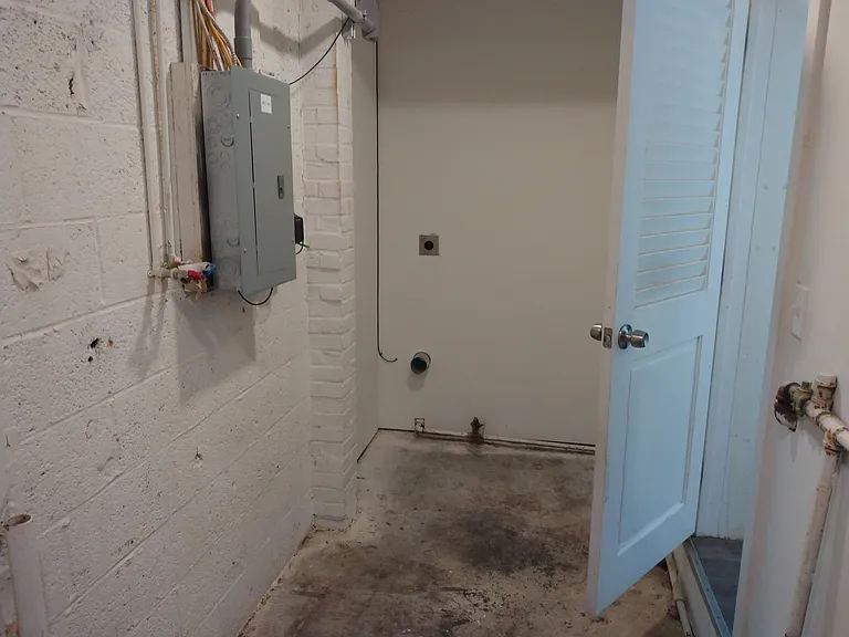 11 Great Hill Rd — Photo 12