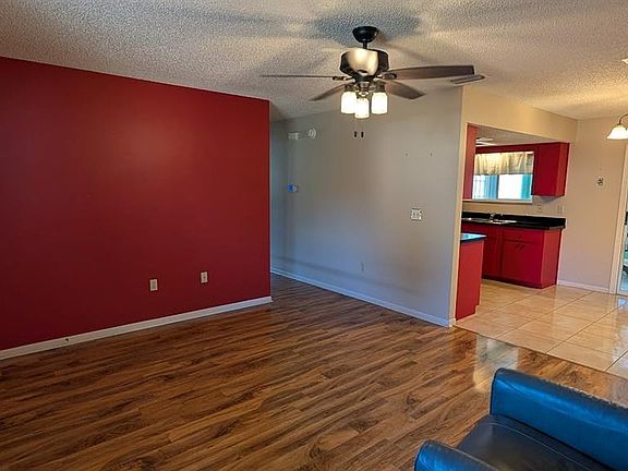 3rd image of 8432 SW 108th Ln
