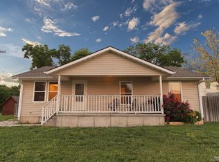 215 E Columbus St, Lindsborg, KS 67456