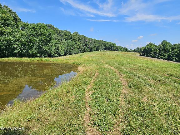 3rd image of 5383 Cowan Ridge Rd