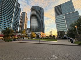 7171 Yonge St