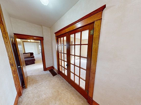 4th image of 607 Taylor St