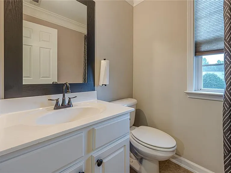 300 Balaban Cir — Photo 12