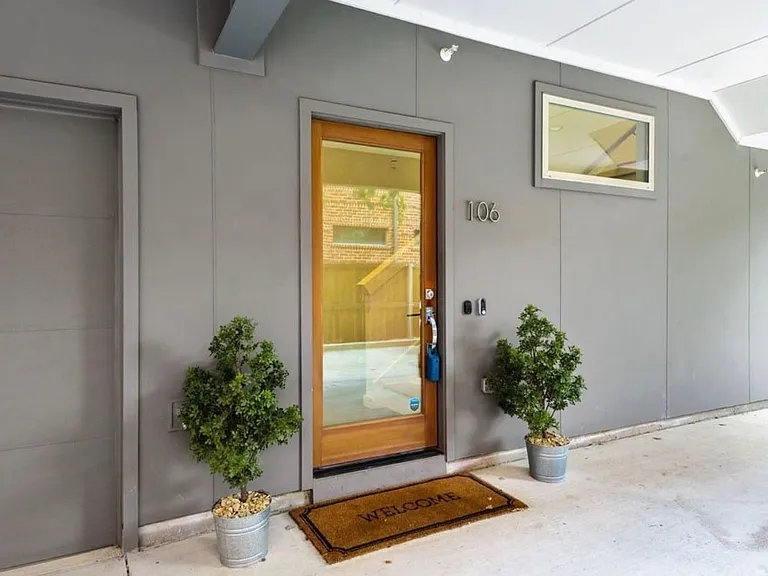 5015 Manett St #106 — Photo 17