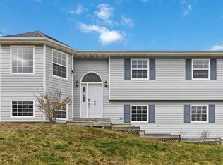 90 Serocco Cres, Halifax, NS B2W 6E9