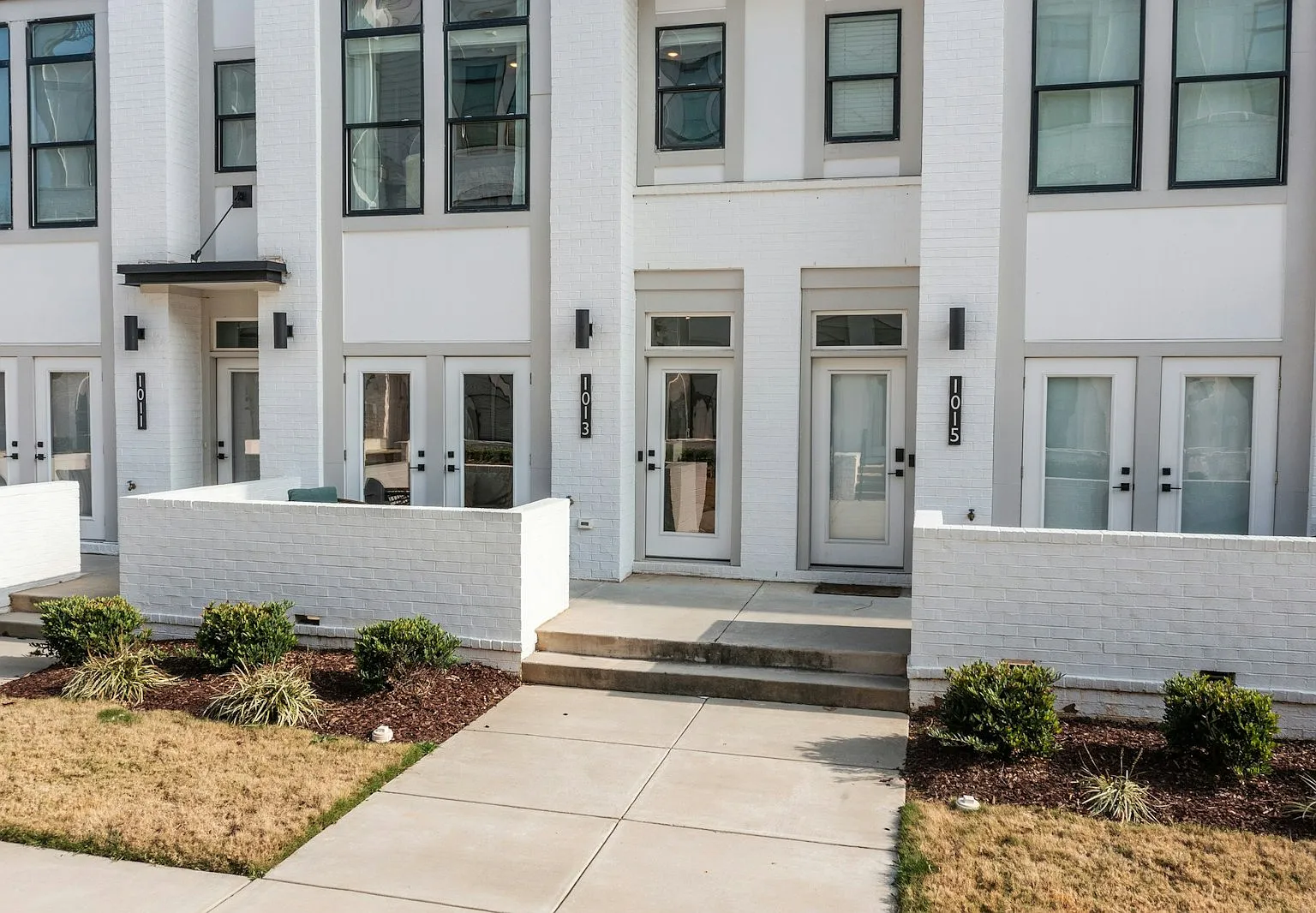 1013 Wesley Terrace Avenue — Photo 4