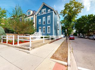 700 W Schubert Ave APT 2F, Chicago, IL 60614