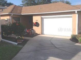 910 Cancun Ct, Lady Lake, FL 32159