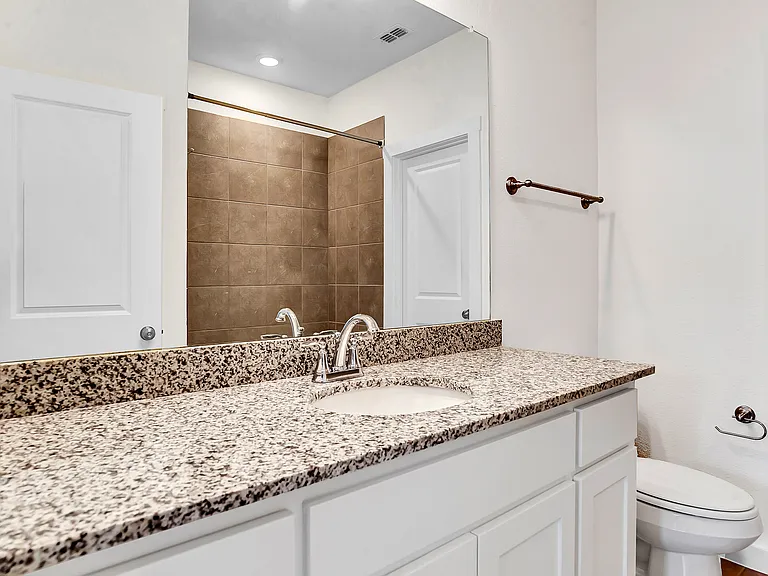 2723 Vista Park Ln — Photo 23