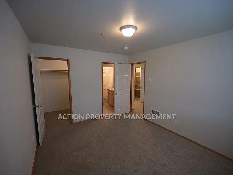 1312 Campbell Ave #8 — Photo 5