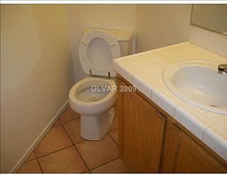3rd image of 8300 Classic Villa Ct