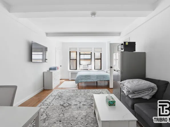 339 East 58th Street image 1 of 8