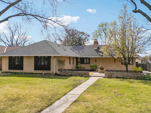 1610 N Glasgow St, Wichita, KS 67206