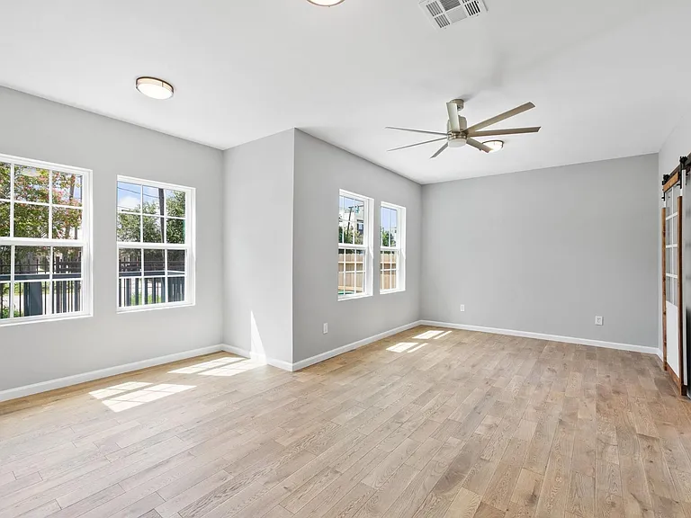 2220 Holman St — Photo 14