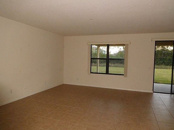2nd image of 273 Breckenridge Cir SE