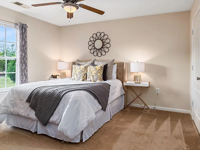 Madison Heights Luxury Apartments — Photo 44