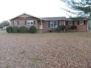 2454 Old Furnace Rd, Boiling Springs, SC 29316