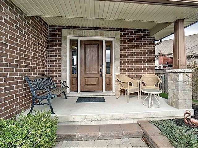 2nd image of 192 Cardinal Dr