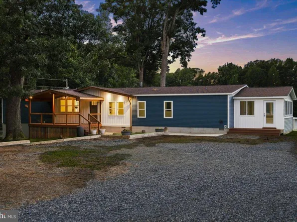 1837 Eastham Rd, Bumpass, VA 23024