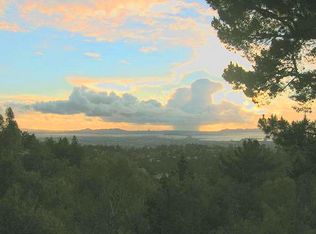 6925 Snake Rd, Oakland, CA 94611