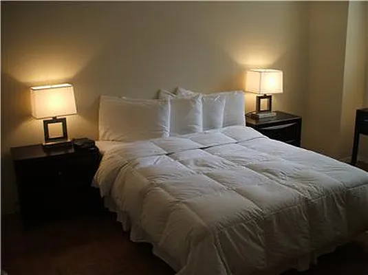 Rented by Bank Neary | media 7