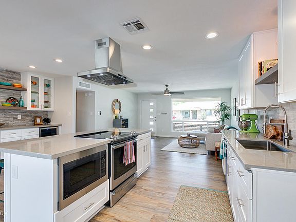 3rd image of 7817 E Palm Ln