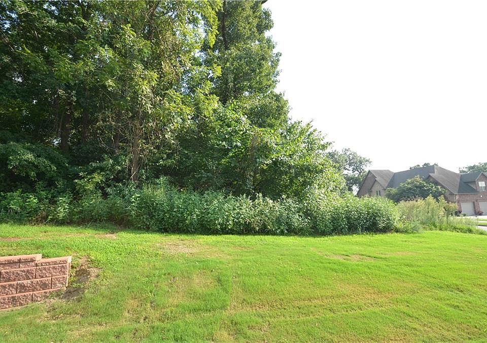 2nd image of Sunset Ridge Cir