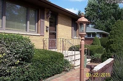 3rd image of 229 Alameda Ave
