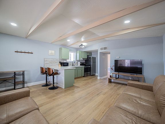 5th image of 1221 E Highland Ave APT 3
