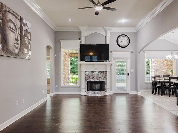 4th image of 3020 Olson Cir
