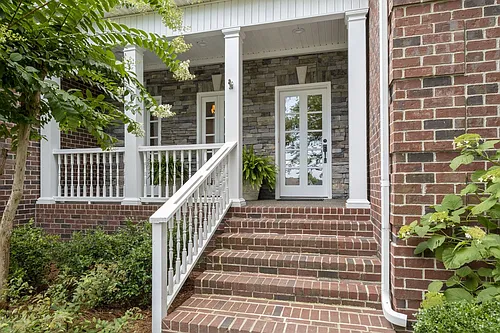 1015 Crimson Clover Dr Photo 1