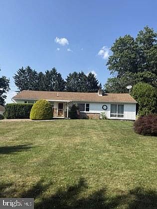 2nd image of 1493 Crottlestown Rd
