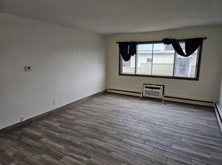 4812 N 104th St APT 4, Milwaukee, WI