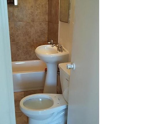 5th image of 1802 Marlin Ave