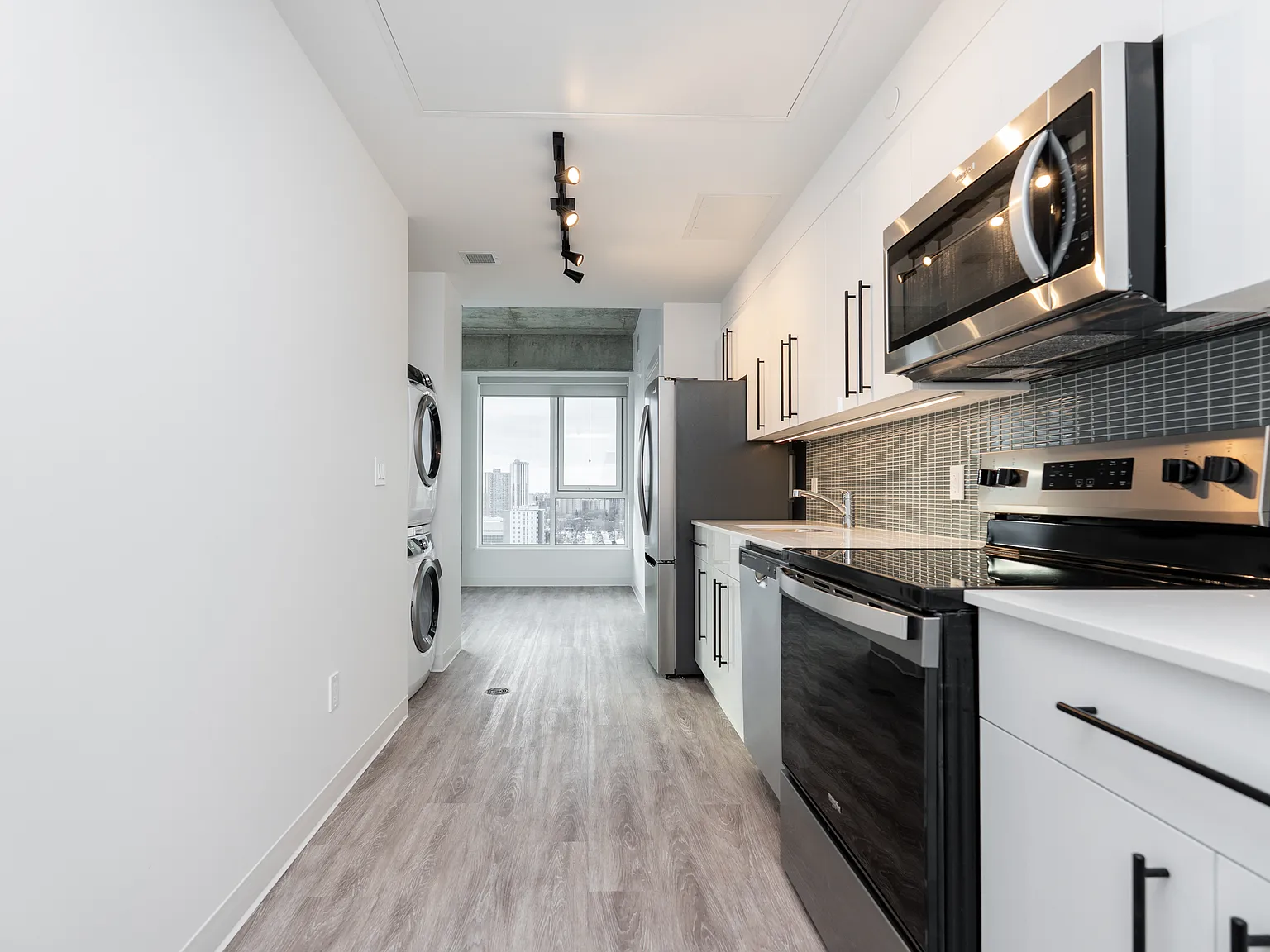 Solara Flats — Photo 1