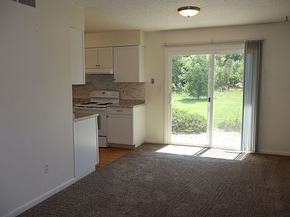 5th image of 3306 McConnell Dr #3306