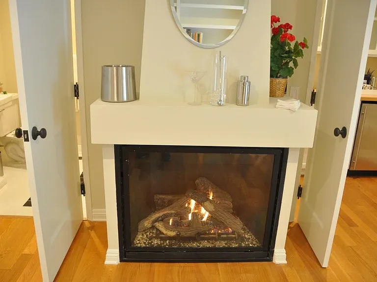 2285 N Beachwood Dr #12 — Photo 35