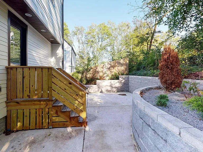 1103B Cecilia Ave — Photo 13