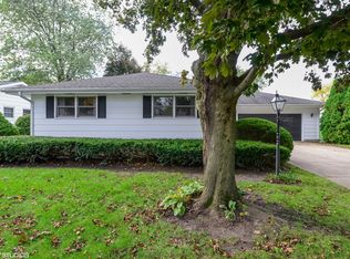 102 E Milner Ave, Dekalb, IL 60115