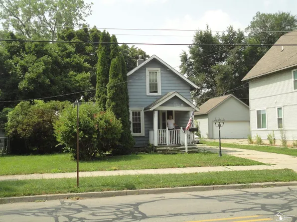 902 E Elm Ave, Monroe, MI 48162