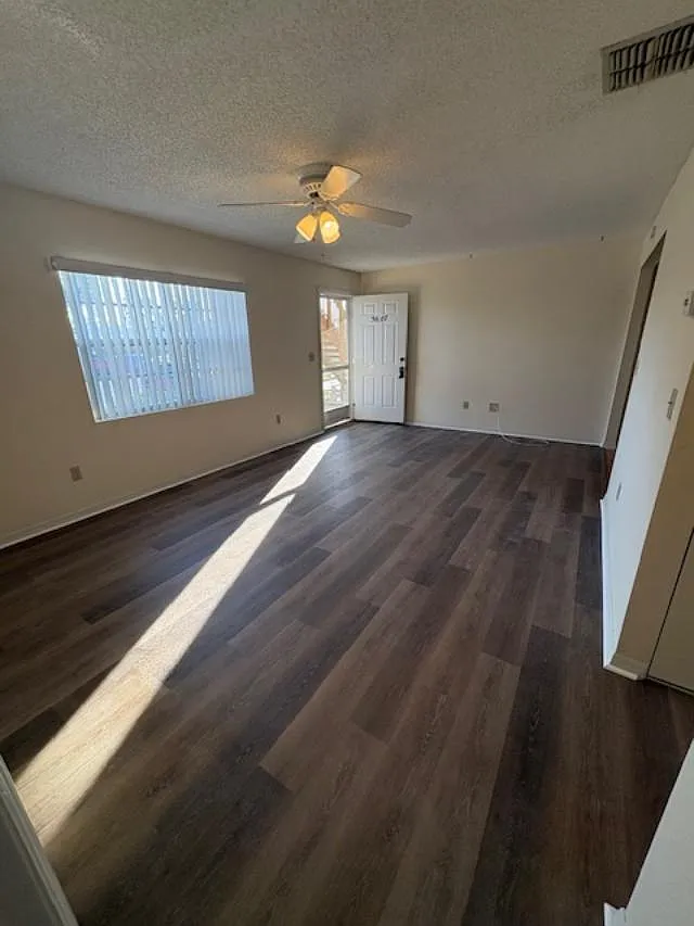 Manor Condo 1 bed 1 bath cute condo — Photo 4