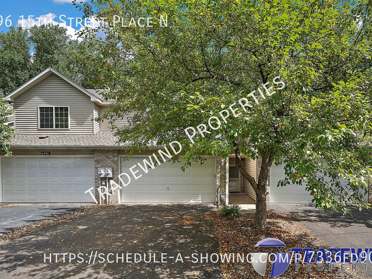 Spacious 3 Bed 2.5 Bath Townhome — Photo 1