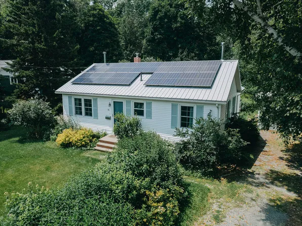 16 Noyes Drive, Orono, ME 04473